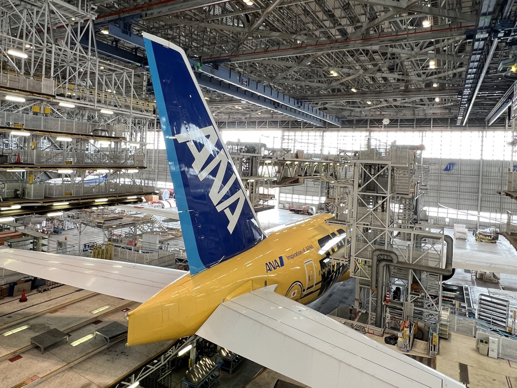 東京 羽田機場：ANA全日空工廠見學「ANA Blue Hangar Tour」，近距離接觸超震撼！ - 旅行研究筆記