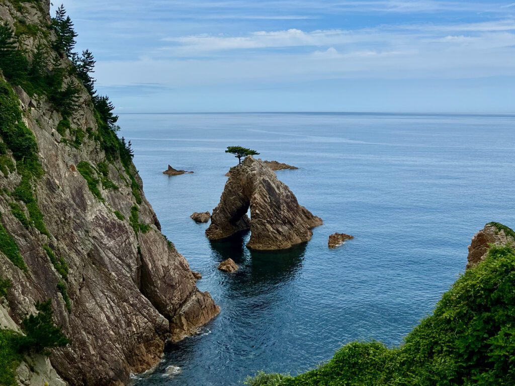 [鳥取] 浦富海岸，帶有獨特意境的海蝕地景 - 旅行研究筆記